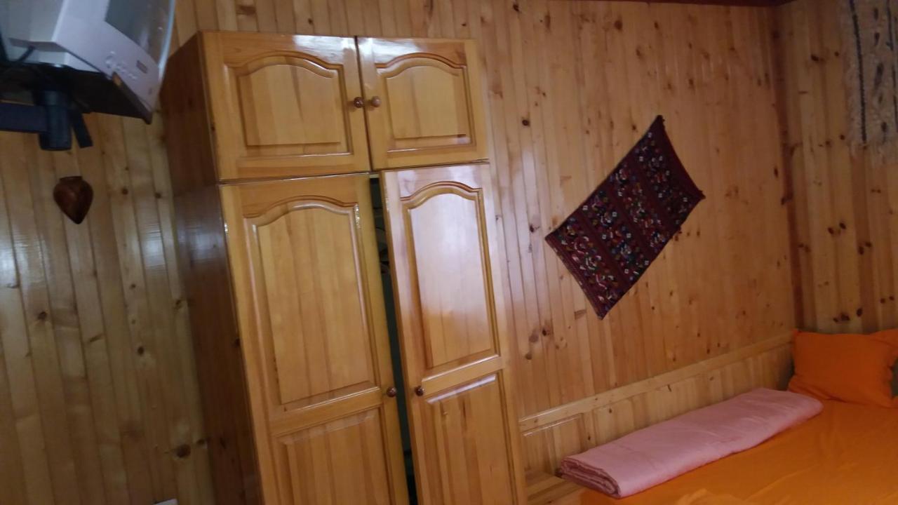 Ваканционно Селище Ива Sarnitsa Ngoại thất bức ảnh