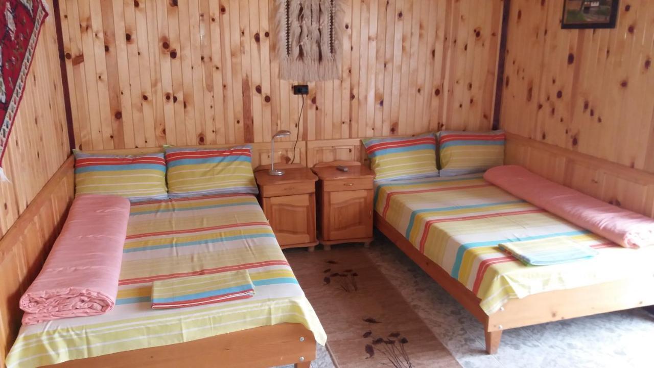 Ваканционно Селище Ива Sarnitsa Ngoại thất bức ảnh